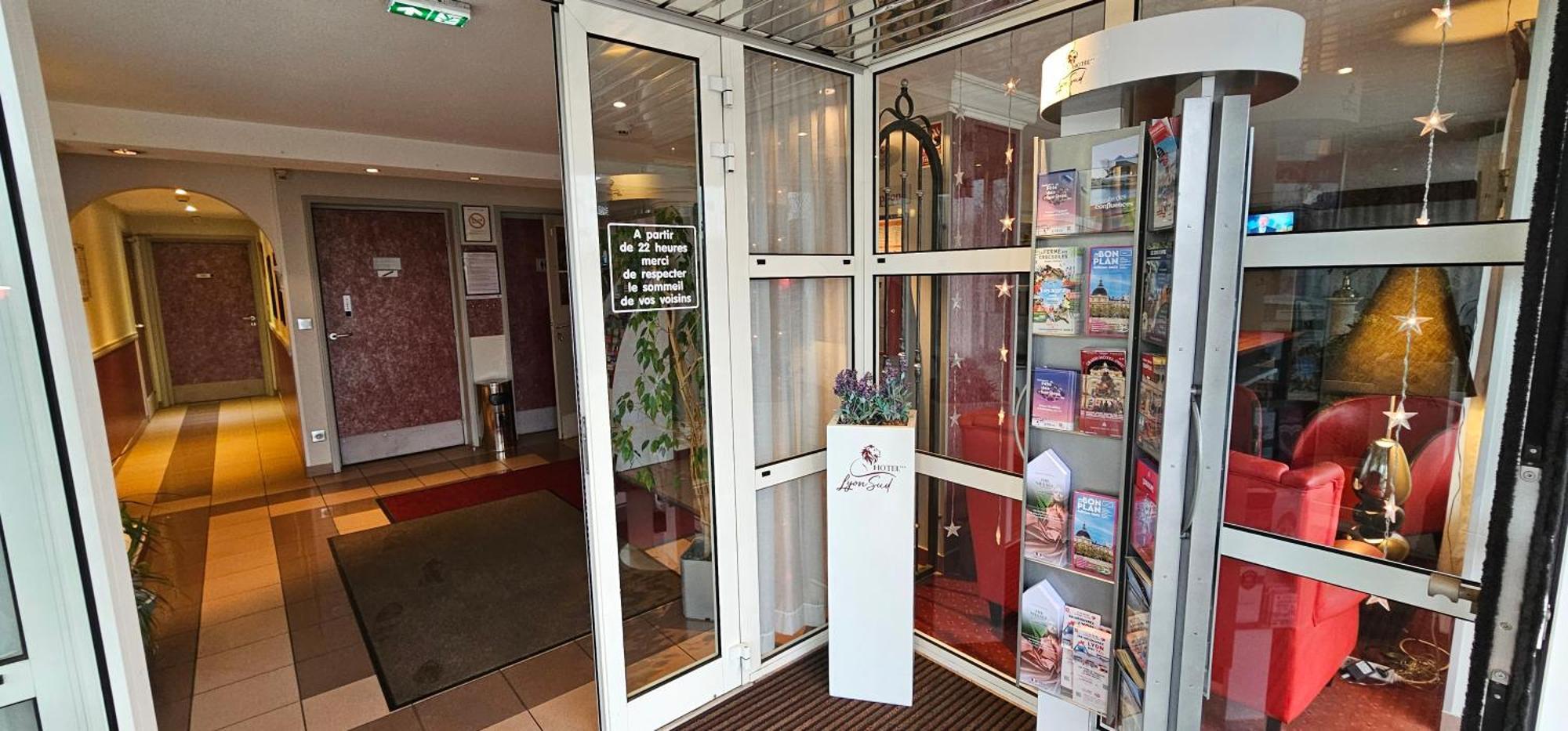 Hotel Lyon Sud, Pierre Benite, St Genis Laval Eksteriør bilde
