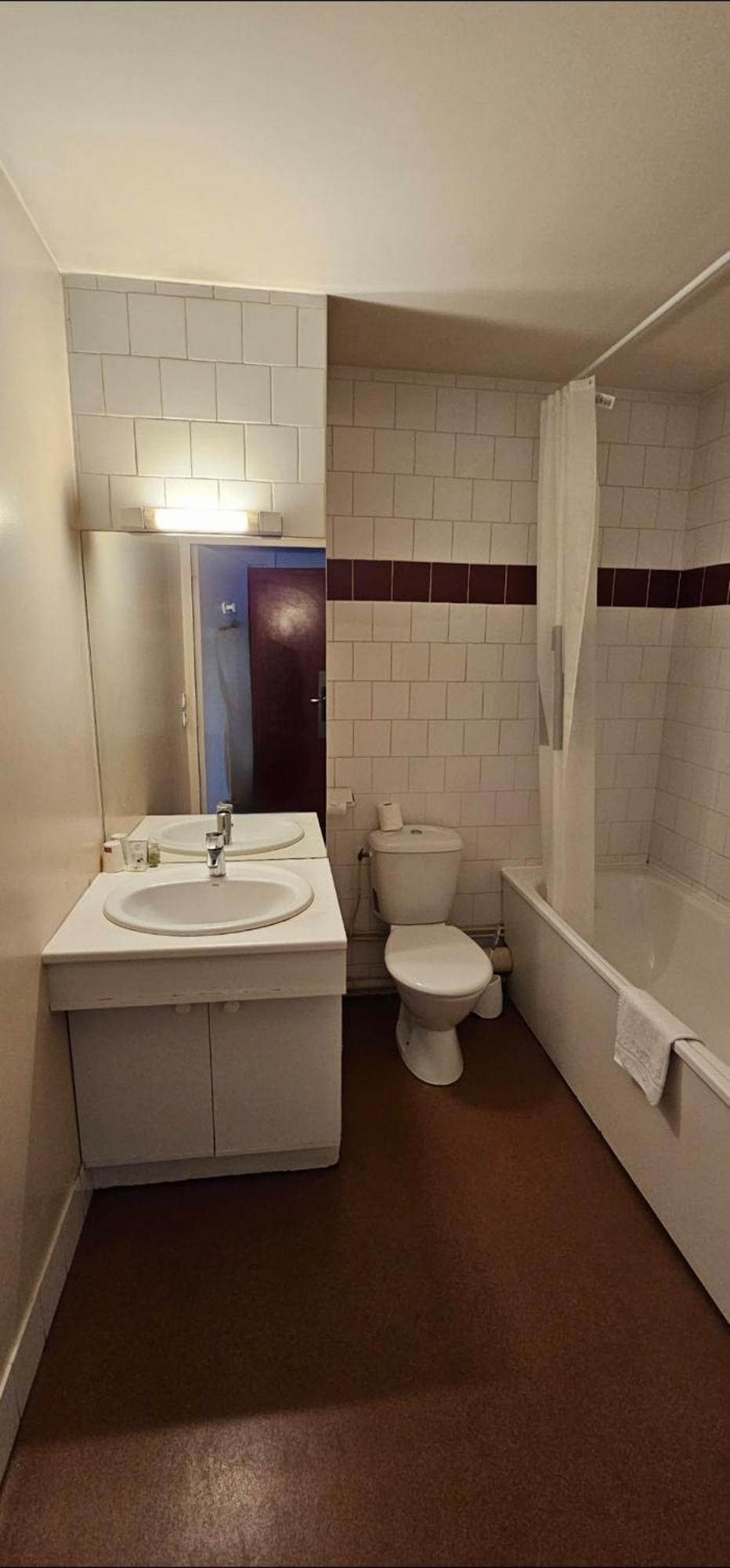 Hotel Lyon Sud, Pierre Benite, St Genis Laval Eksteriør bilde