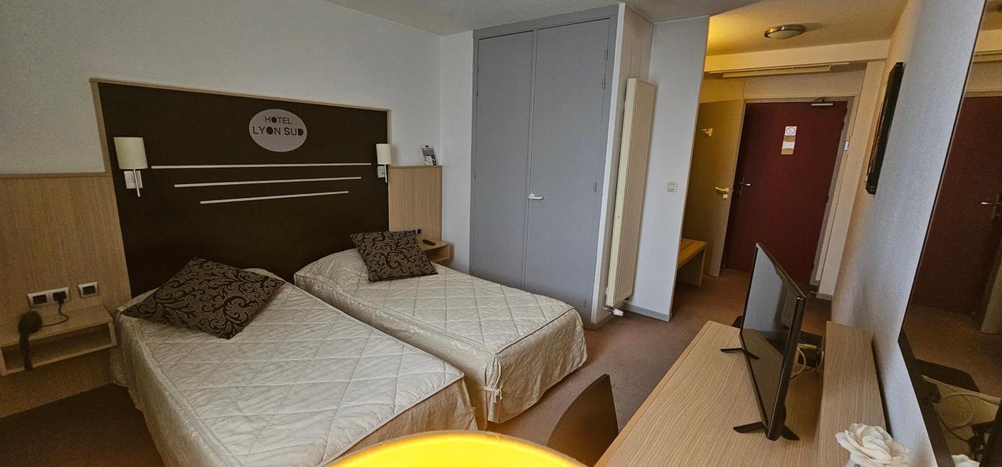 Hotel Lyon Sud, Pierre Benite, St Genis Laval Eksteriør bilde